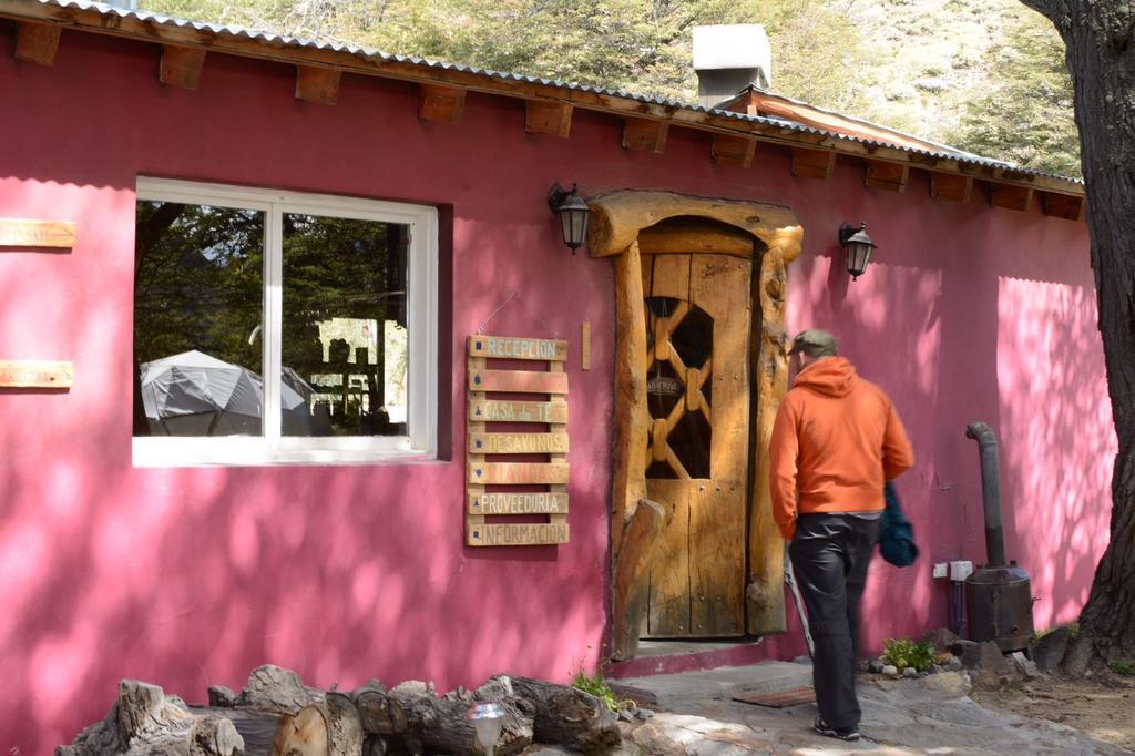 Camping Rio De Las Vueltas El Chalten Luaran gambar