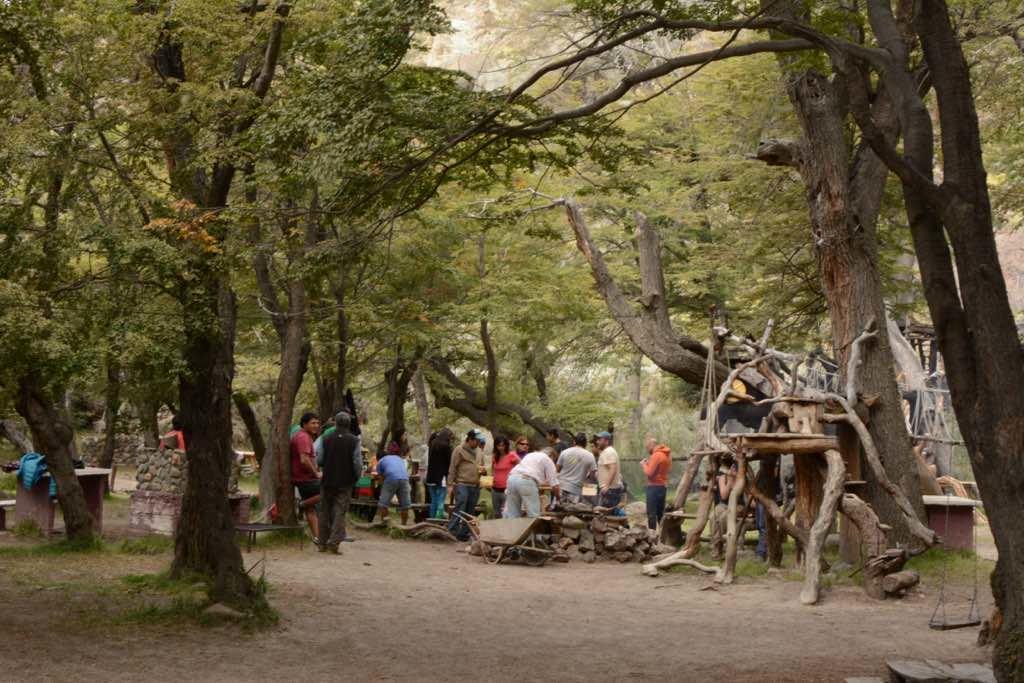 Camping Rio De Las Vueltas El Chalten Luaran gambar
