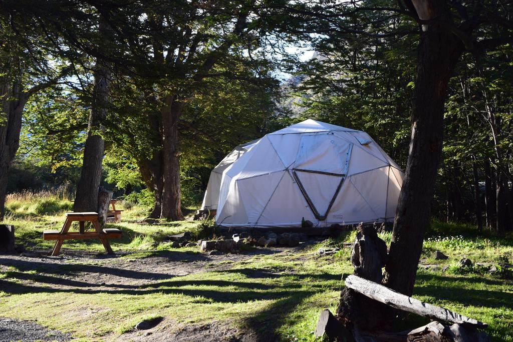 Camping Rio De Las Vueltas El Chalten Luaran gambar