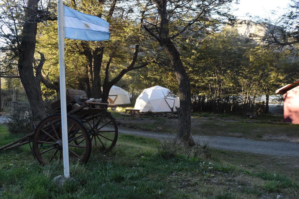 Camping Rio De Las Vueltas El Chalten Luaran gambar